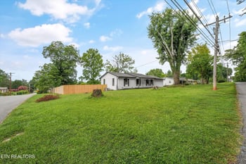 201 Wakefield Rd, Knoxville, TN 37922