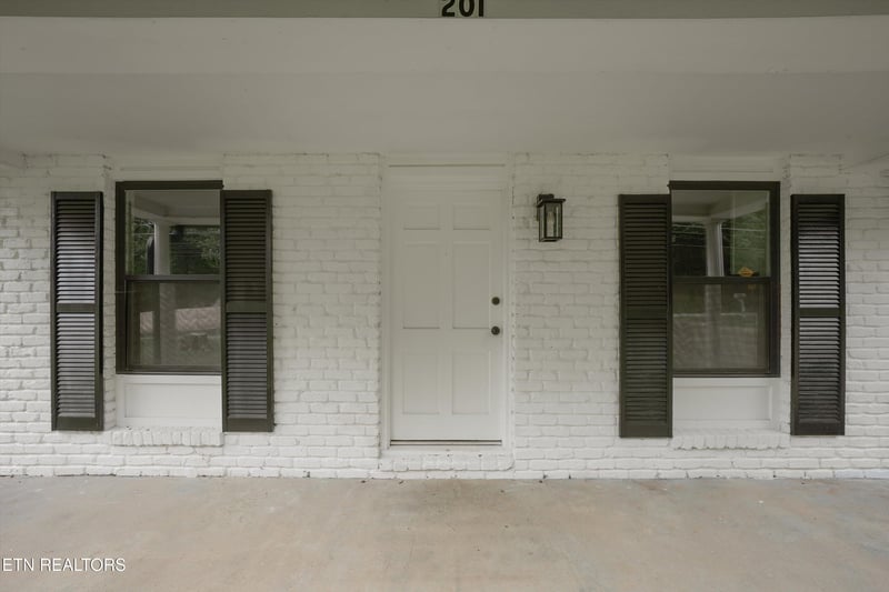 201 Wakefield Rd, Knoxville, TN 37922