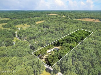 201 Will Wyatt Ln, Crossville, TN 38572