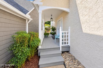 2010 Breakers Point, Knoxville, TN 37922