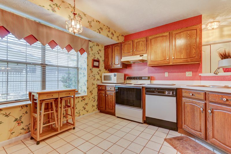 2010 Cochran Pl, Maryville, TN 37803