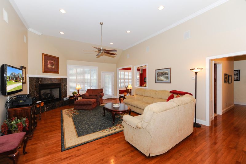 2010 Crest Rd, Maryville, TN 37804