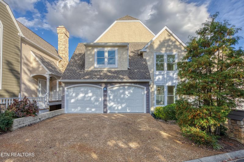 2011 Breakers Point, Knoxville, TN 37922