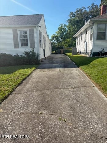 2011 Fine Ave, Knoxville, TN 37917