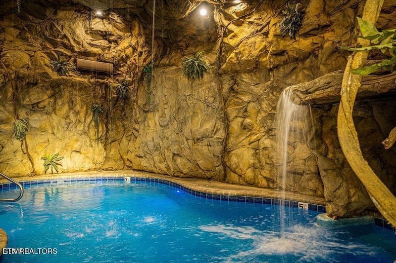 2011 Turkey Creek Way, Sevierville, TN 37862