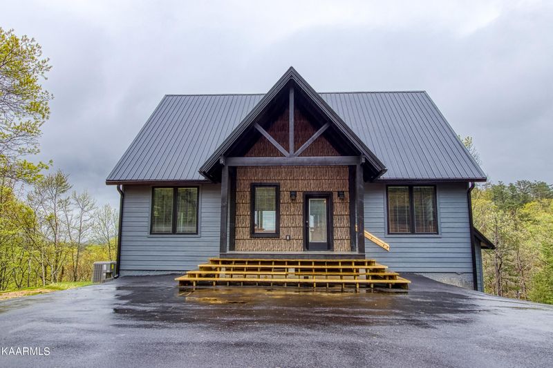 2012 Bluff Mountain Rd, Sevierville, TN 37876
