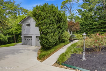 2012 Grenada Blvd, Knoxville, TN 37922