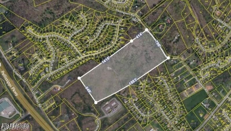 2013 Thompson Rd, Knoxville, TN 37932