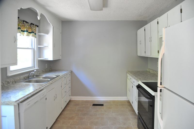 2014 Bittle Rd, Maryville, TN 37804