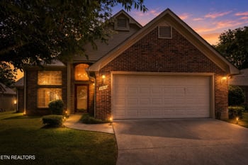 2014 Cochran Pl, Maryville, TN 37803