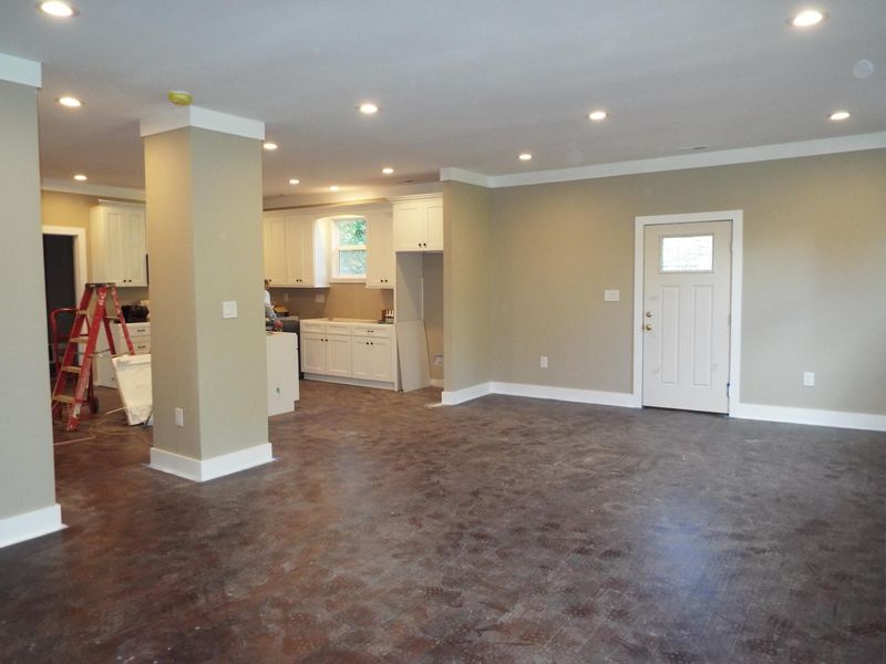 2014 Iddens Dr, Louisville, TN 37777
