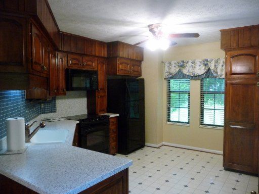 2014 Tooles Bend Rd, Knoxville, TN 37922