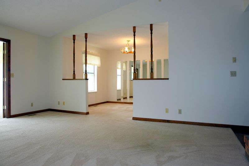 2015 Cravens Dr, Crossville, TN 38572