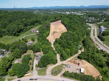 2015 Rehberg Ln, Knoxville, TN 37932