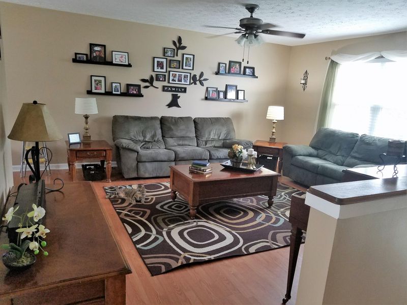 2015 Torch Light Ln, Knoxville, TN 37921