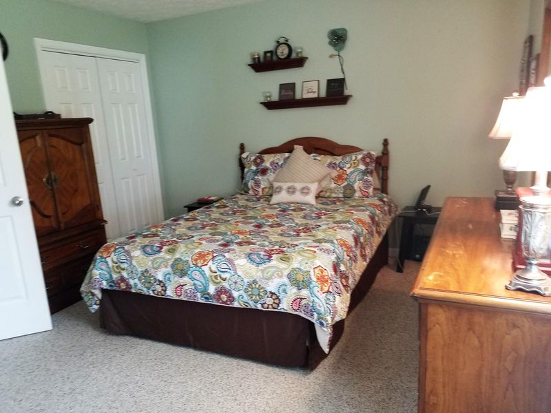 2015 Torch Light Ln, Knoxville, TN 37921