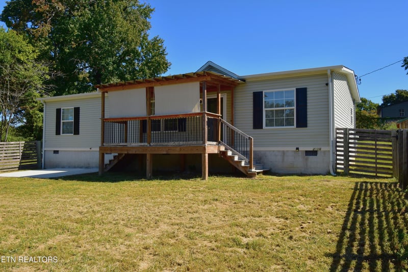 2016 Neubert Rd, Knoxville, TN 37914