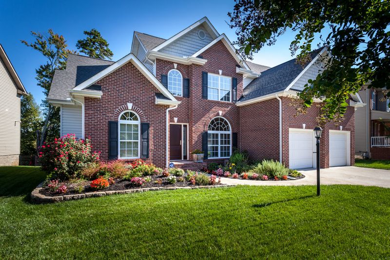 2018 Fall Haven Ln, Knoxville, TN 37932