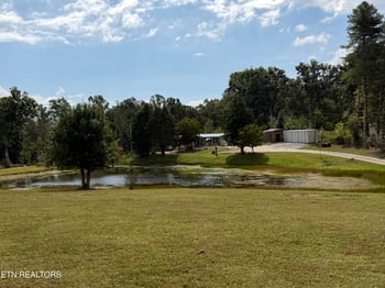 2018 Highland Ln, Crossville, TN 38555