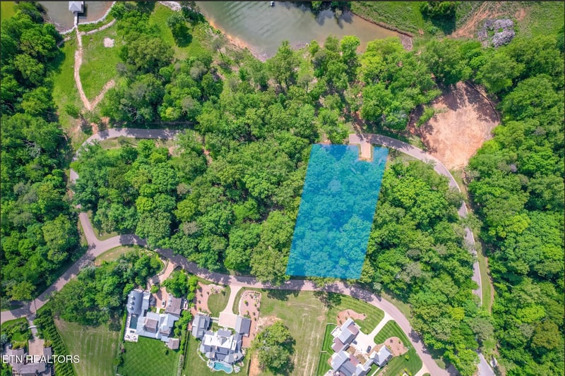 2019 Arcadia Peninsula Way, Knoxville, TN 37922