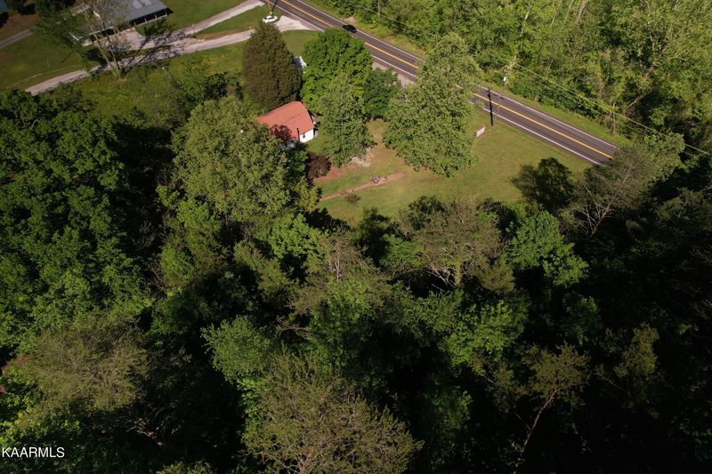 2019 Lake City Hwy, Clinton, TN 37716