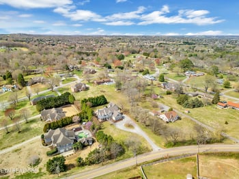 2019 Montvale Rd, Maryville, TN 37803