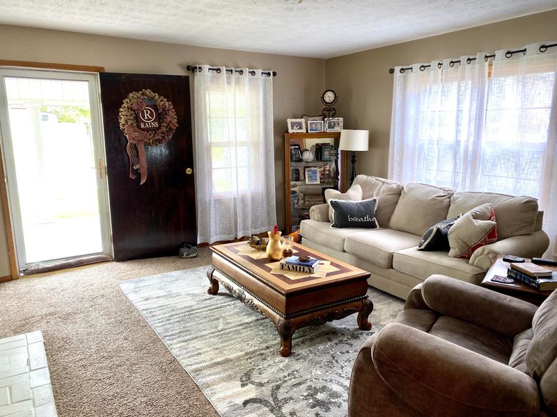 202 6th St, Rocky Top, TN 37769
