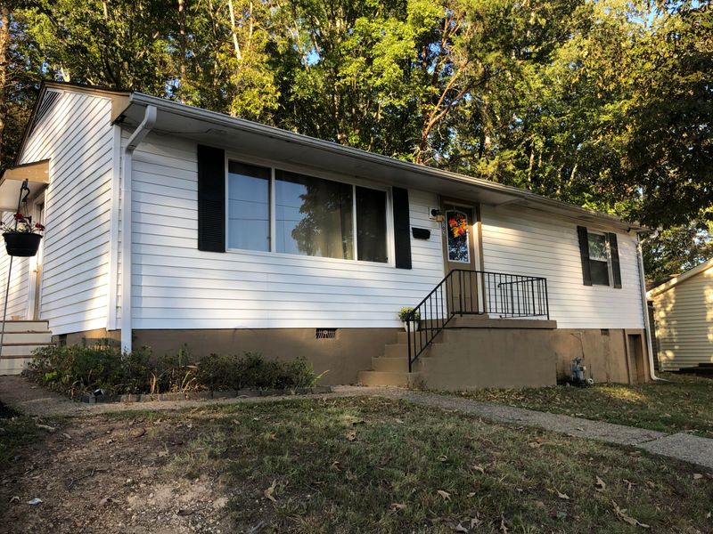 202 Alhambra Rd, Oak Ridge, TN 37830