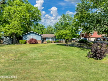 202 Candora Rd, Maryville, TN 37804