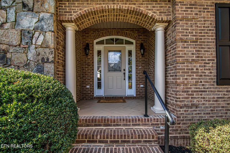202 Coyatee Ct, Loudon, TN 37774