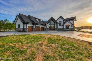 202 Crown Jewel Ln, Lafollette, TN 37766
