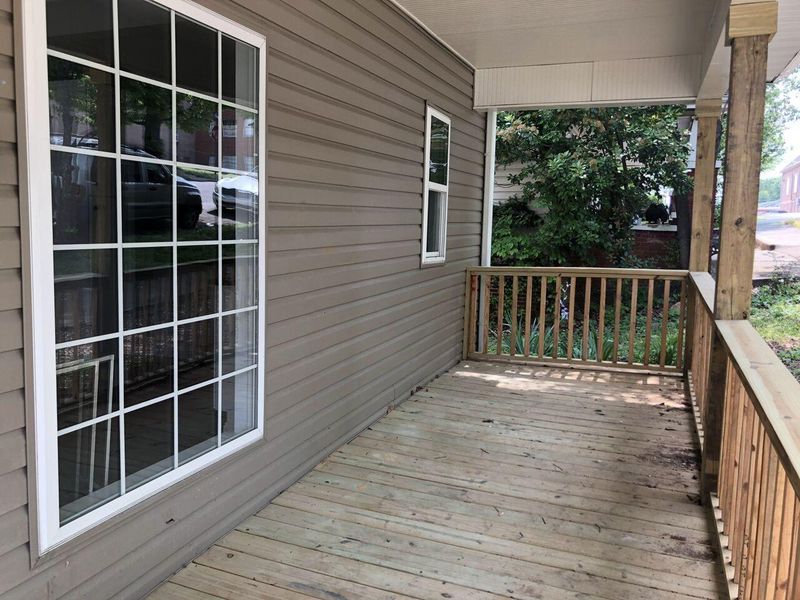 202 E 1st Ave, Lenoir City, TN 37771