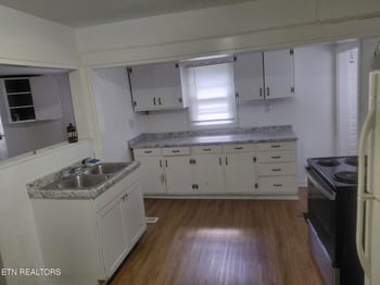 202 Hillview Ave, Knoxville, TN 37914