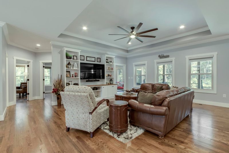 202 Inagehi Trce, Loudon, TN 37774
