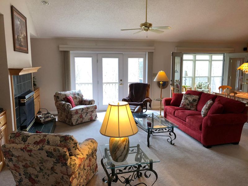 202 Osage Ln, Loudon, TN 37774