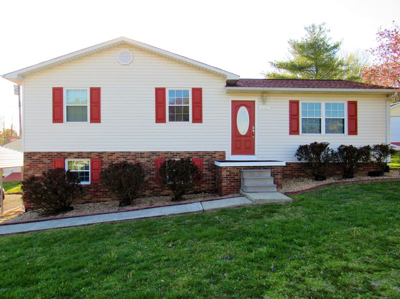 202 Renee Ln, Wartburg, TN 37887