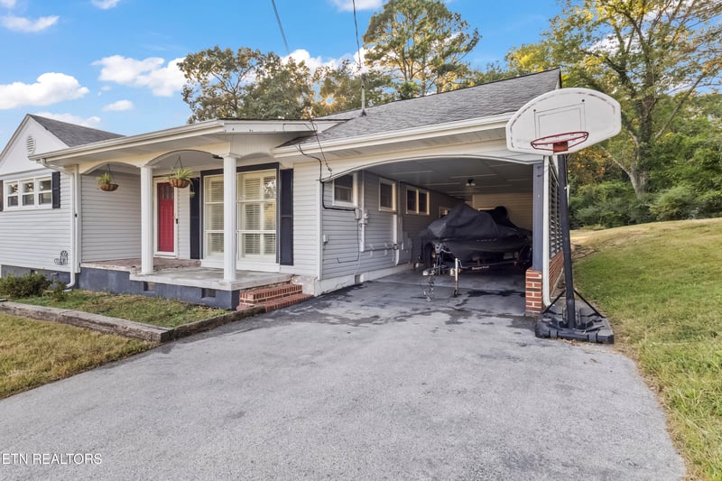 202 Scott Ln, Kingston, TN 37763