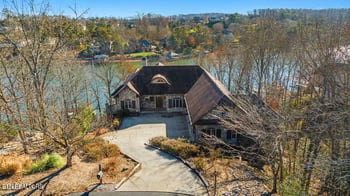 202 Shawnee Cv, Loudon, TN 37774