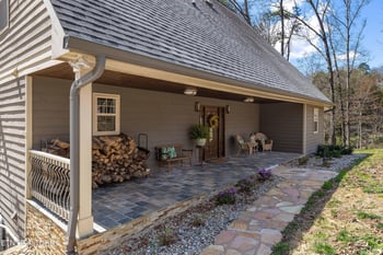 202 Spring View Dr, Lenoir City, TN 37772