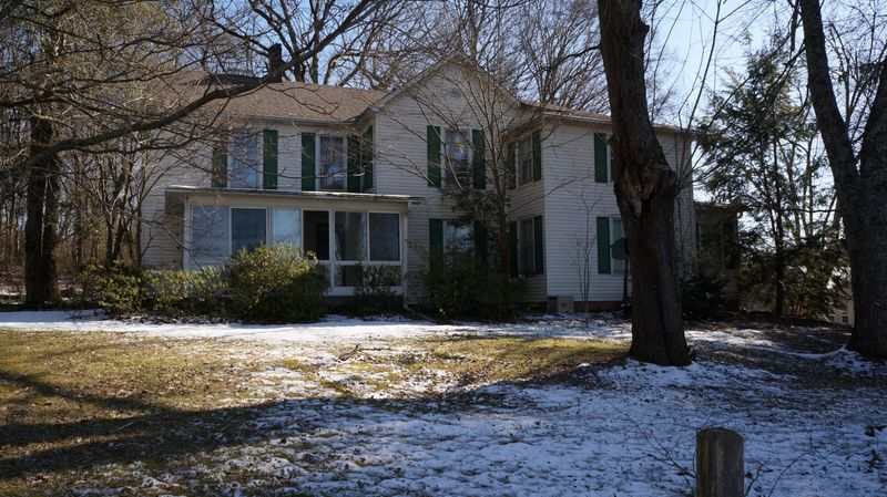 202 Windsor Dr, Maryville, TN 37803