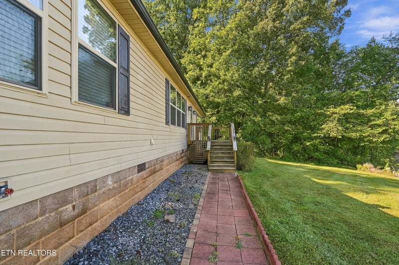 2021 Compton Ct, Sevierville, TN 37876