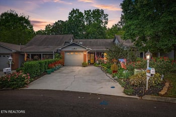 2021 Locarno Dr, Knoxville, TN 37914