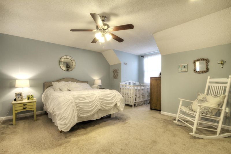 2021 Silverbrook Dr #8c, Knoxville, TN 37923