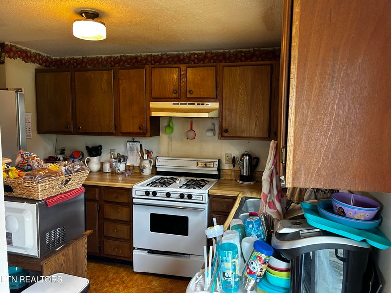 2022 Lansdowne Ln, Maryville, TN 37804