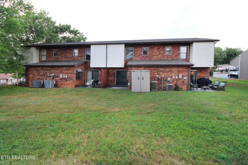 2023 Belle Terra Rd, Knoxville, TN 37923