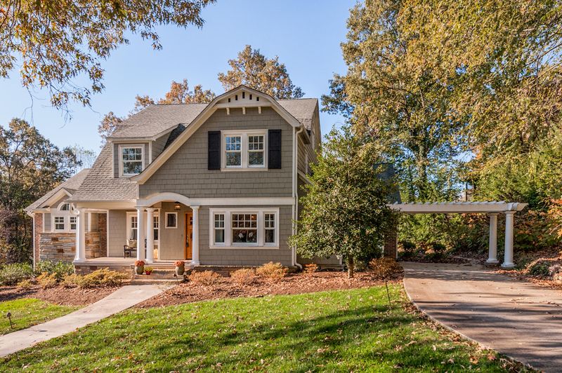 2023 Lyons Ridge Rd, Knoxville, TN 37919
