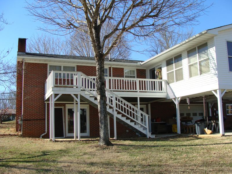 2024 Cedar Ln, Kingston, TN 37763