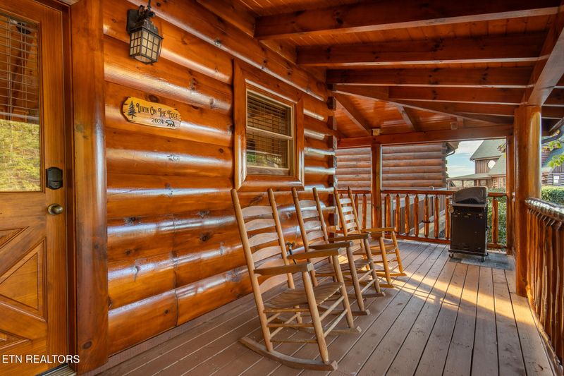 2024 Cougar Crossing Way, Sevierville, TN 37876