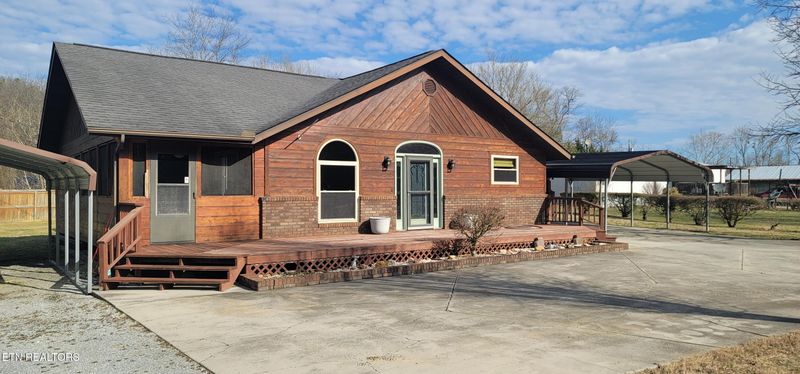 2024 Fox Ln, Sevierville, TN 37862