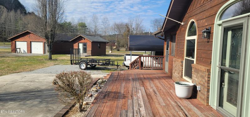 2024 Fox Ln, Sevierville, TN 37862
